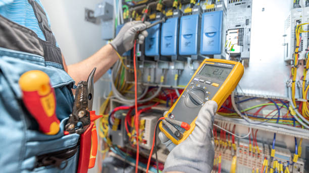 Best Affordable Emergency Electrician  in Dellwood, MN